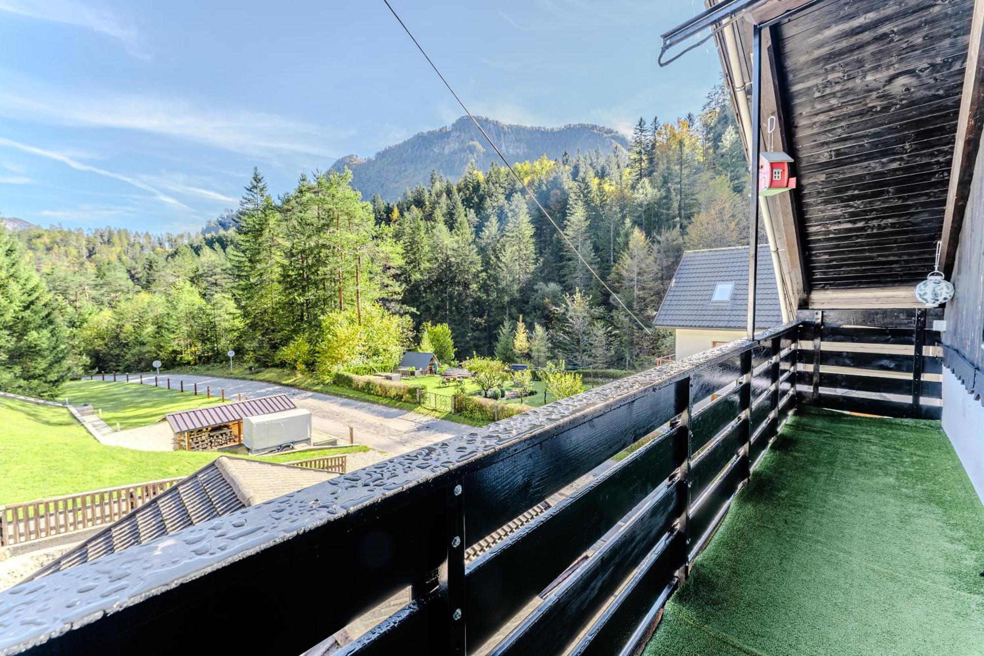 Idyllic Triglav Forest Retreat - Alps, Trails, Lakes, Falls Мойстрана Экстерьер фото